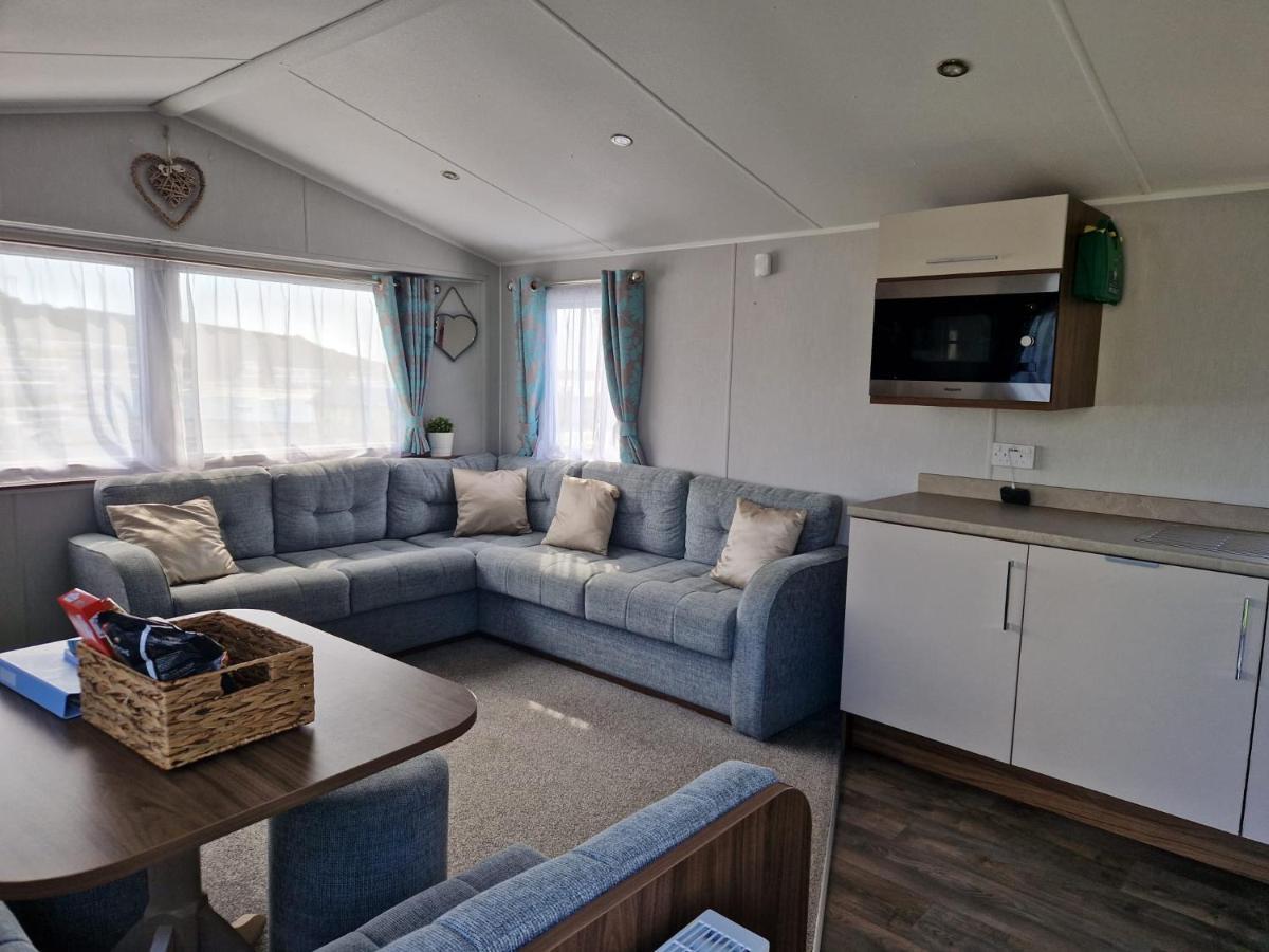 The Fleet Retreat Hotel Wyke Regis Екстериор снимка