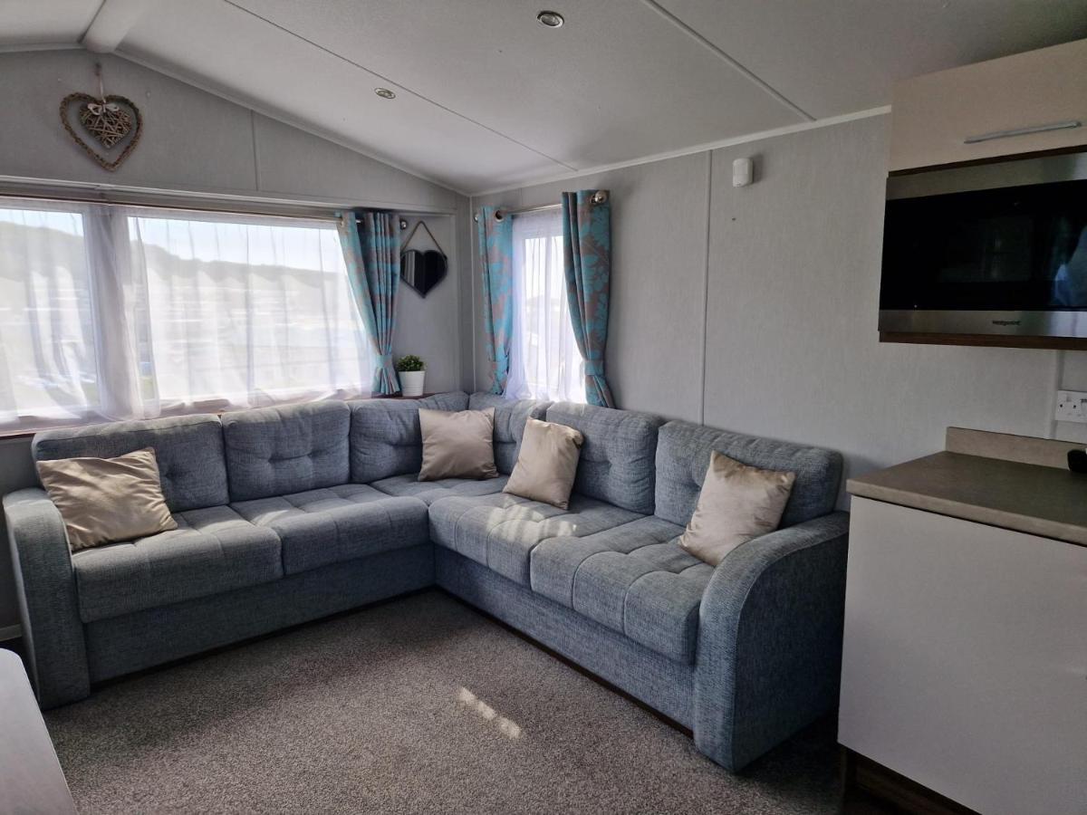 The Fleet Retreat Hotel Wyke Regis Екстериор снимка