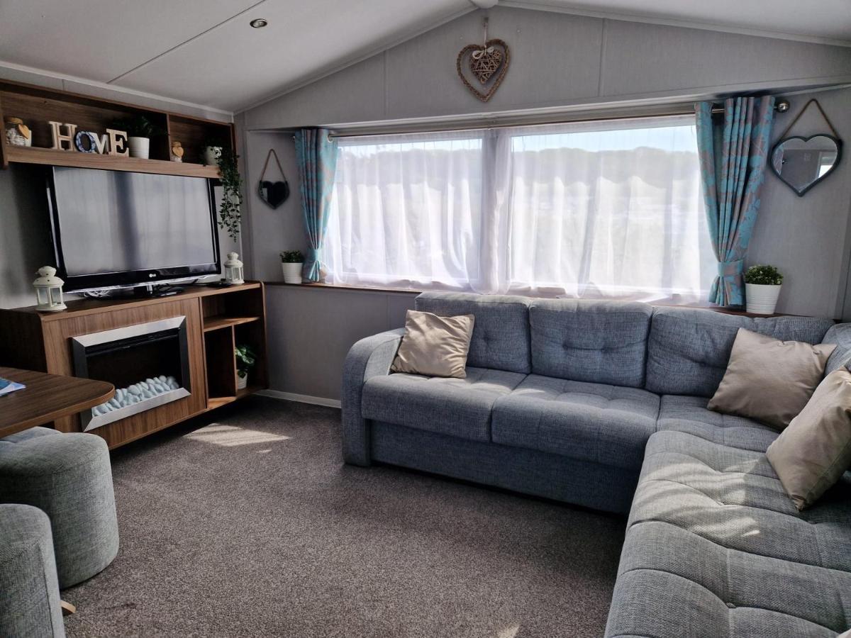 The Fleet Retreat Hotel Wyke Regis Екстериор снимка