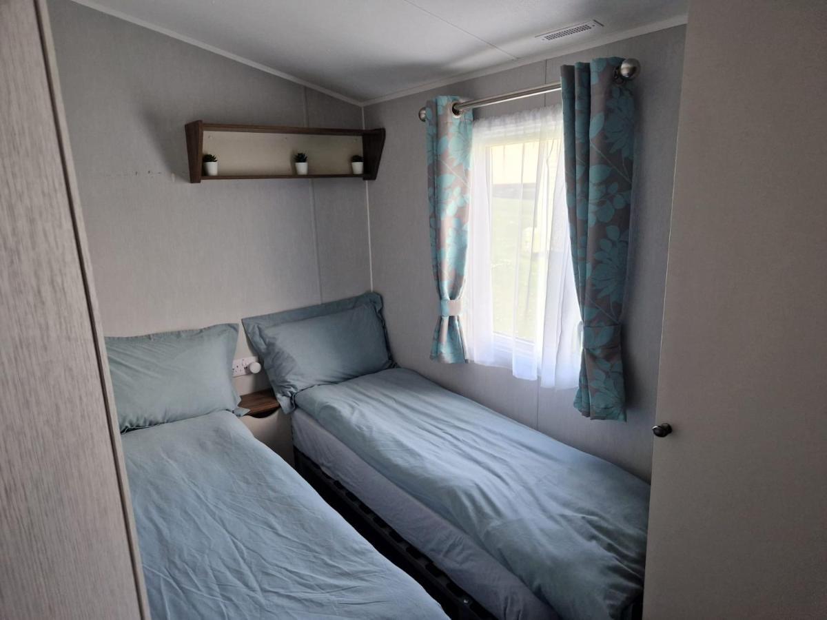 The Fleet Retreat Hotel Wyke Regis Екстериор снимка